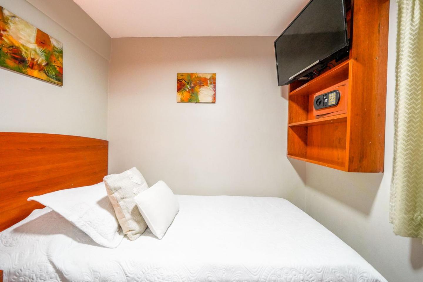 Imperial Inn Hospedaje Turistico ليما المظهر الخارجي الصورة